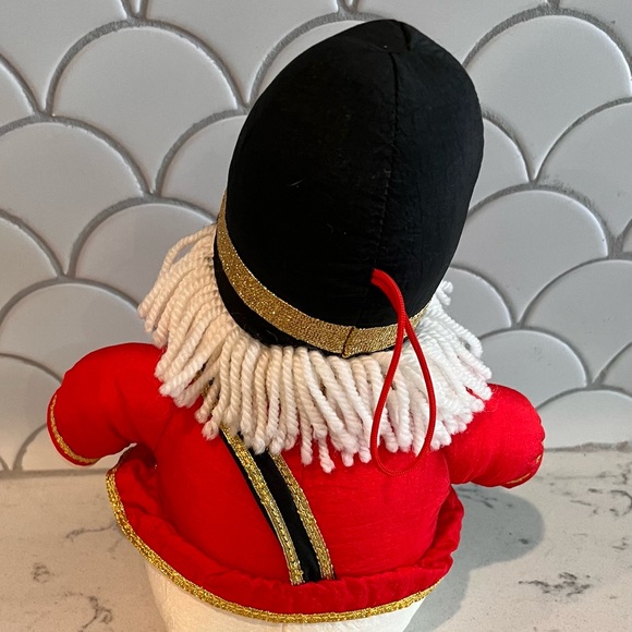 VTG JS International Christmas Teddy London Palace‎ Guard Plush Puffalump - Picture 2 of 4